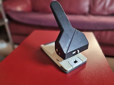 parocistac za krevete: Profesionalni bušač papira Leitz 5180 – made in Germany - Robusna — 1