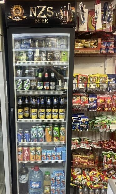 Dərin dondurucular: NZS Beer markalı şüşə qapılı vitrin soyuducu. - Ön vitrinli, dik