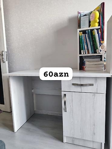 metbex stolu: A*Yazi stolu 4dene var qiymet 1ededi 60azn unvan yasamal(8376) Aylin2 — 1