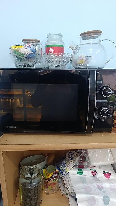 Mikrovolnovka ideal veziyyetde 100 azn. Yeni Yasamal Werur
