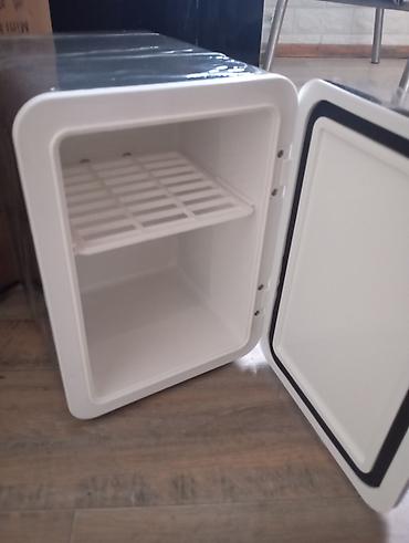 soyuduculari: Təzə Mini soyuducu/isitmə funksiyalı termoelektrik cihaz kosmetika — 2