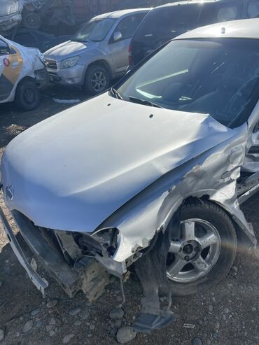 Nissan: Nissan Almera: 2001 г., 1.5 л, Бензин, Хэтчбэк — 4