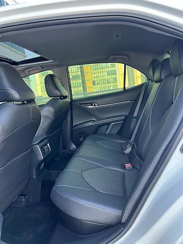 Toyota: Toyota Camry: 2023 г., 2.5 л, Автомат, Гибрид, Седан — 11