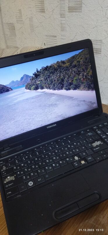 toshiba notebook qiymətləri: Intel Core i3, 4 GB