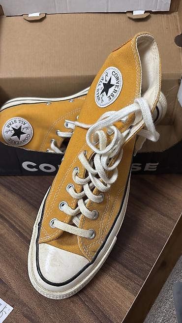 Ayaqqabılar: Satılır – Original Converse (Kişi) 📏 Ölçü: 41 🎨 Rəng: Sarı (Mustard) — 2