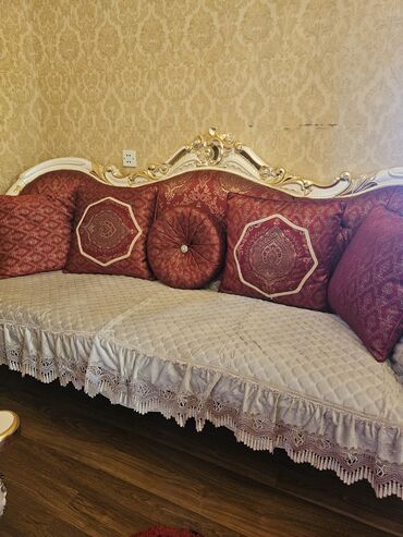 Sifarişlə mebel: Divan, Parça