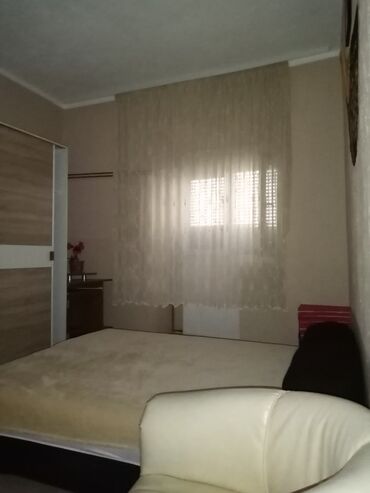 Dugoročni najam stanova: 3 sobe na lalafo.rs — 7 Dugoročni najam stanova: 3 sobe — 7