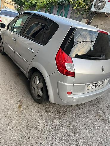 kia ceed ekran: Renault Scenic (gümüş rəng), kompakt monovolumen. Xüsusiyyətlər: - — 1
