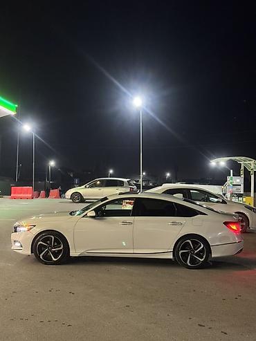 bad e5: Honda Accord: 2018 г., 1.5 л, Автомат, Бензин, Седан — 4