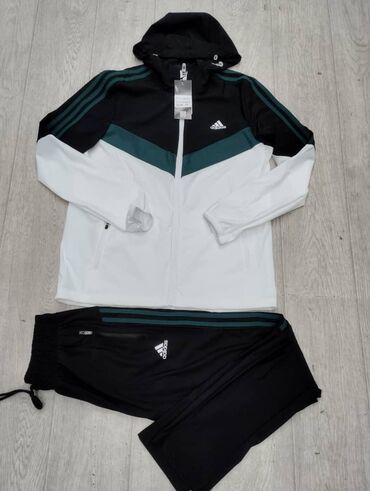 где можно продать старые вещи в бишкеке: Спортивный костюм Adidas, состоящий из куртки и брюк. Куртка выполнена