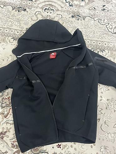 найк леброн: Спортивный костюм Nike Tech Fleece, черный, размер M. Отдаю дешево — 4
