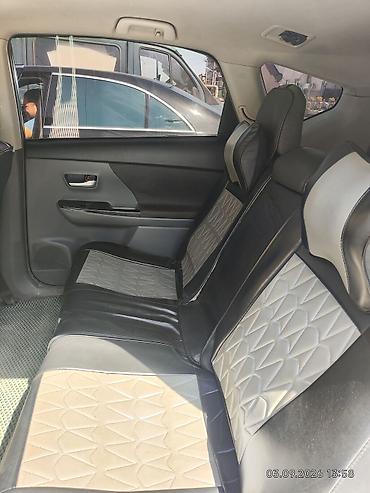 хорошие машины: Toyota Prius V: 2012 г., 1.8 л — 7