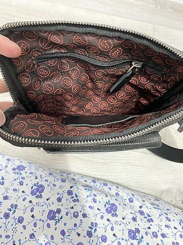 ugg бишкек: Барсетка, Butun, Материалы: Нукура булгаары, Чөнтөктөрү көп, Колдонулган — 2