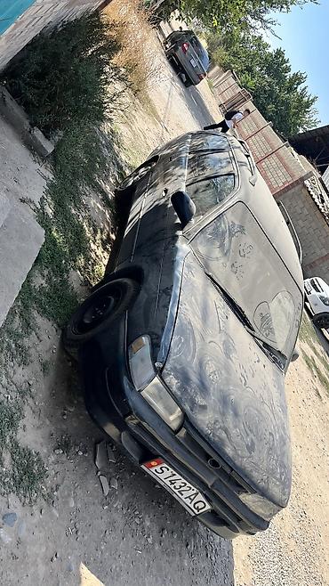 bad e5: Toyota Corolla: 1995 г. — 4