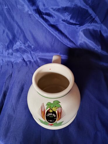 Čaše: Krigla nova kili lasko pivo Slovenija. 70te. Nova krigla. crvena — 6