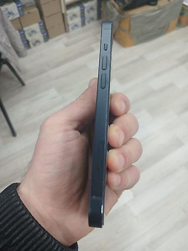 Apple iPhone: IPhone 13, Qara, Face ID — 7