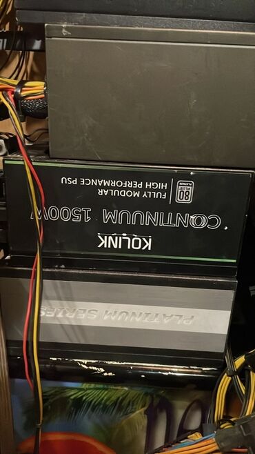 Izvori napajanja: Više PC/Miner napajanja sa kablovima – različiti modeli i snage U — 10