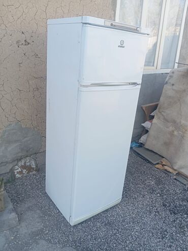 стиральные машины со склада: Холодильник Indesit, Двухкамерный