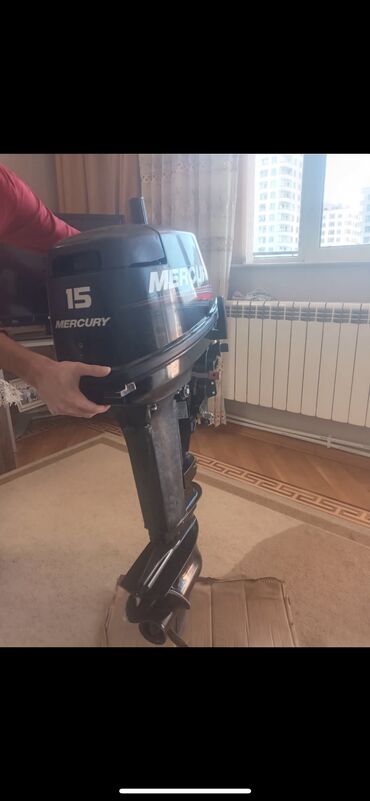 sutular: Salam Mercury 15lik motor satilir. Senedleri hamsi qaydasindadi
