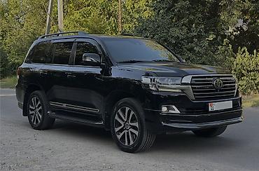 Toyota Land Cruiser: 2017 г., 4.6 л, Автомат, Бензин, Внедорожник