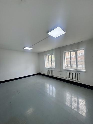 Аренда офисов: Аренда офисов, 250 м², В частном доме, 1 линия — 10