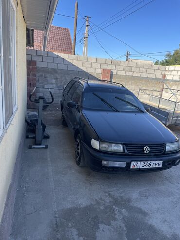 голф 3 авто: Volkswagen Passat: 1995 г., 1.6 л, Механика, Бензин, Универсал