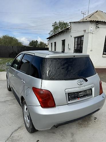 домик авто: Toyota Ist: 2003 г., 1.5 л, Автомат, Бензин, Хэтчбэк — 4