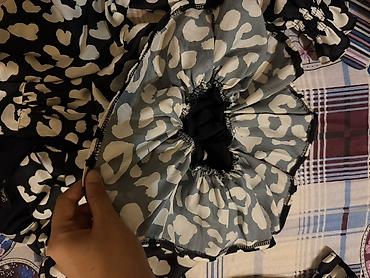 cins: Qadın bluzası – qara fon üzərində iri ağ leopard naxışı elde 2 eded — 2