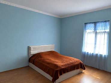 Həyət evləri və villaların satışı: 3 otaqlı həyət evi - Plan: geniş dəhliz, 3 ayrı otaq, mətbəx və — 12