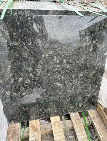 Фасадные гранитные плитки: Плиты из гранита оптом и в розницу для облицовки фасадов, ступеней или — 29