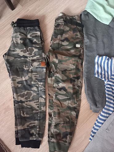 oglas za prodaju dece: Paket garderobe za decaka velicina 8-9,sve je jako kvalitetno I — 9