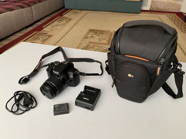 canon eos m: Продаю фотоаппарат Canon 2000D с объективом 18-55, в идеальном