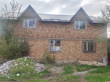 пригородный продаю дом: Дом, 270 м², 9 комнат, Собственник