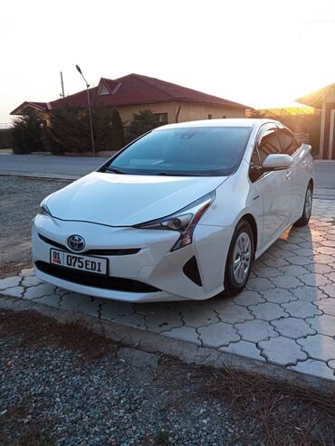 toyota двухсотка: Toyota Prius: 2017 г., 1.8 л, Автомат, Бензин, Седан