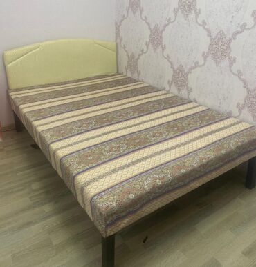 işlənmiş kravatlar: İşlənmiş, İkinəfərlik çarpayı, Bazasız, Matras ilə, Siyirməsiz