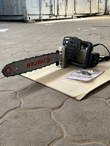 black decker: Электрическая цепная пила "УРАГАН" предназначена для распиловки — 3