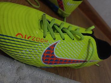 Butslar: Çox az istifadə olunub hardasa 3-4 dəfə təmiz vəziyyətdədir Nike — 2