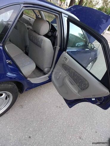 Toyota: Toyota Corolla: 1.4 l. | 1998 έ. Χάτσμπακ — 9