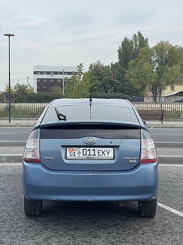 Toyota Prius: 2005 г., 1.5 л, Автомат, Гибрид, Хетчбек — 4