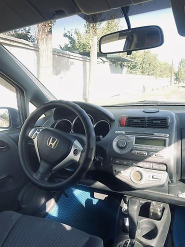 Honda: Honda Jazz: 2007 г., 1.4 л, Автомат, Газ, Хэтчбэк — 3