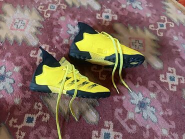 сумки для авто: Мужские кроссовки, 32, Adidas, Б/у, цвет - Оранжевый, Самовывоз