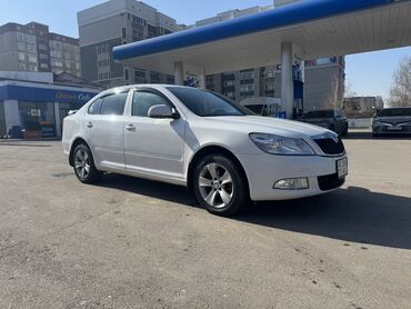 Skoda: Skoda Octavia: 2014 г., 1.6 л, Автомат, Газ, Седан