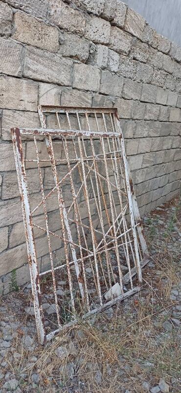 generator temiri: 3 ədəddir.Fərqli ölçüdədi.Məhsul Pirşağıdadır.Reşotka