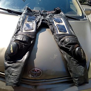 Moto geyim: Moto şalvar – AXO dəri yarış/protective model ölçü 2XL ünvan Razin — 1