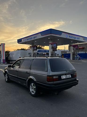 Volkswagen: Volkswagen Passat Variant: 1990 г., 1.8 л, Универсал — 6