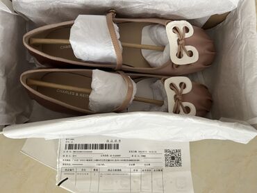 Туфли: Новые в упаковке еще, Балетки Charles & Keith - Модель: балетки с