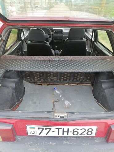 Digər Avtomobillər: Masin satilir qiymeti 3500.Bu nomreye yazin masin haqda sualiniz olsa — 8