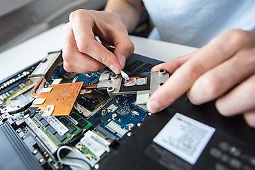 Noutbuk və kompüter təmiri: Xidmət: Kompüterlərin formatı və ofis proqramlarının yazılması — 4