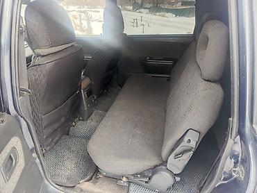 Другие автомобили: Минивэн с багажным боксом на крыше Основные характеристики по фото: - — 4