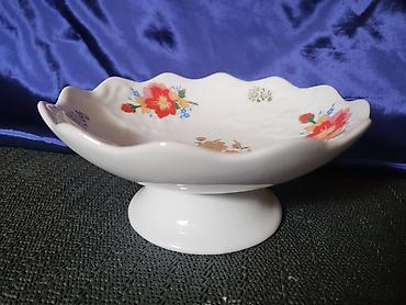 Stare vaze i dekor: Porcelanska nova,vintaz bombonijera. Porcelanska bombonijera,sve na — 4